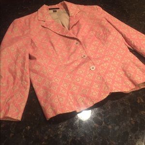 Ladies pink blazer